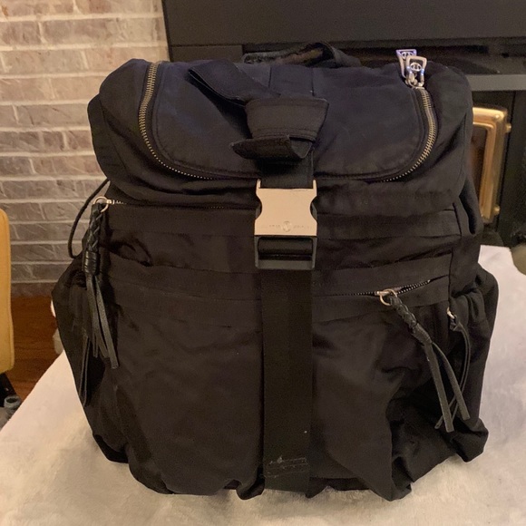 Lululemon Extra Large Black Backpack, EUC!